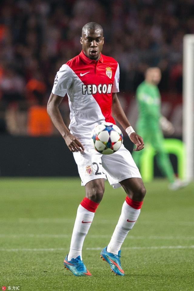 葡体中场西蒙斯：拜仁是支非常强大的球队，我们可以昂首离开（西蒙斯：拜仁实力强劲，葡体可昂首离场）