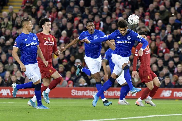 昔日弟子梅西、布斯克茨、阿尔巴美职联夺冠，恩里克表示祝贺（昔日爱将梅西、布斯克茨、阿尔巴捧起美职联冠军，恩里克致贺）