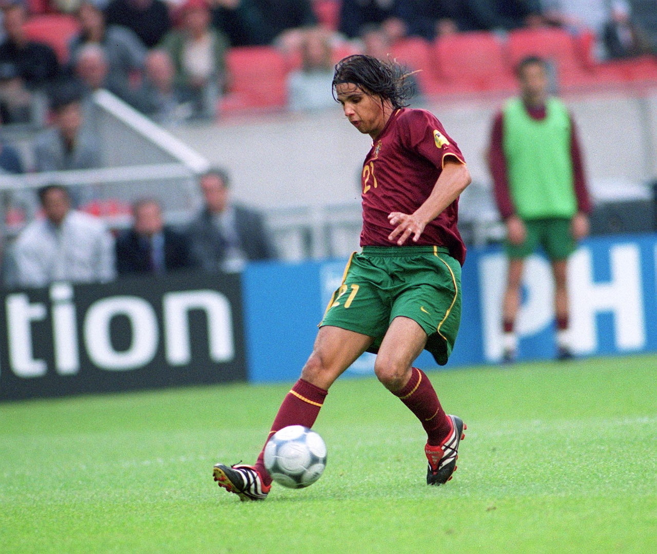 何意味？世非预生死战尼日利亚下半场前段即撤下三名首发前锋（深意何在？世预赛非洲区对尼日利亚生死战，下半场初段连撤三名首发前锋）