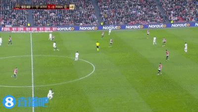 挑起进攻大旗！希罗首节超5成命中率得12分，热火5分领先（希罗手感火热：首节12分命中率超五成，热火领先5分）