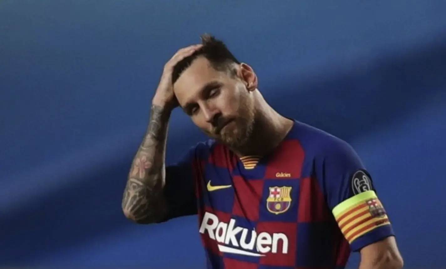 记者：米兰可能尝试冬窗送走圣地亚哥，然后再签更高效的前锋（记者：米兰考虑冬窗送走圣地亚哥，转而引进更高效前锋）