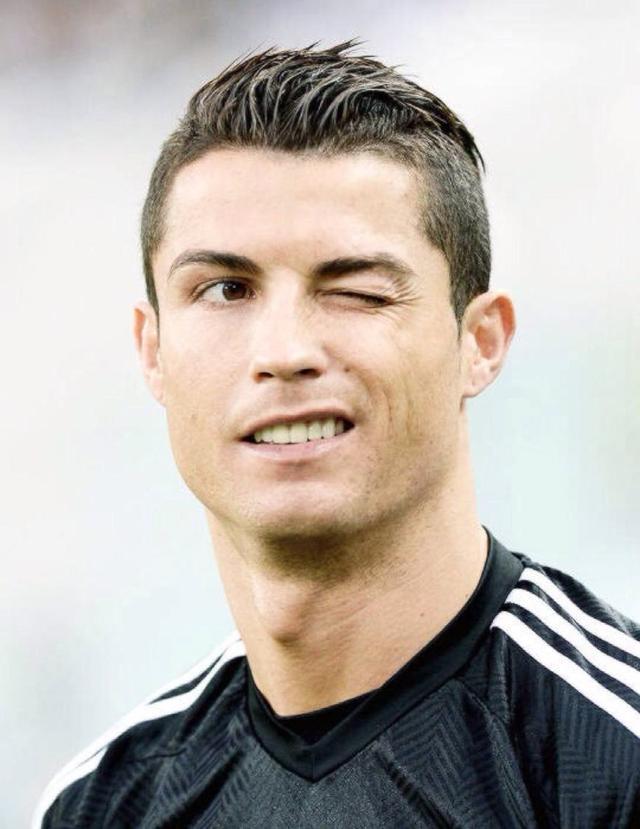 英超第14轮综述：利物浦平局+切尔西爆冷，阿森纳5分领先稳居榜首（英超第14轮：利物浦战平、切尔西爆冷失利，阿森纳以5分优势领跑）