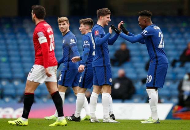 半场战报：多特0-1勒沃库森，马扎破门，格里马尔多助攻（半场：勒沃库森1-0领先多特，格里马尔多助攻马扎建功）