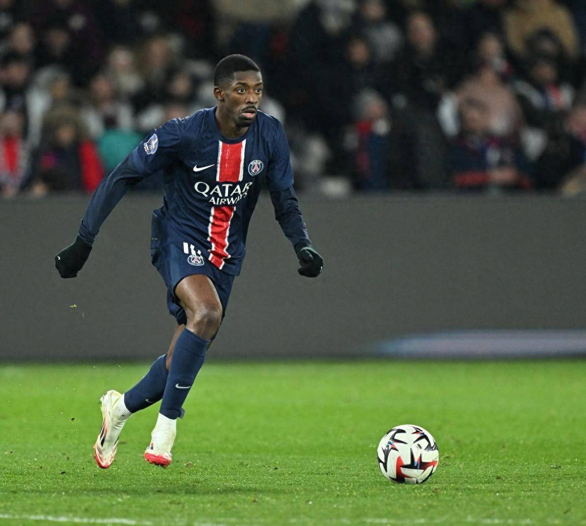 终于有正面贡献！杨瀚森前场板先助攻三分 然后快攻再助攻扣篮（杨瀚森迎来高光时刻：抢前场板助攻三分，快攻再送扣篮助攻）