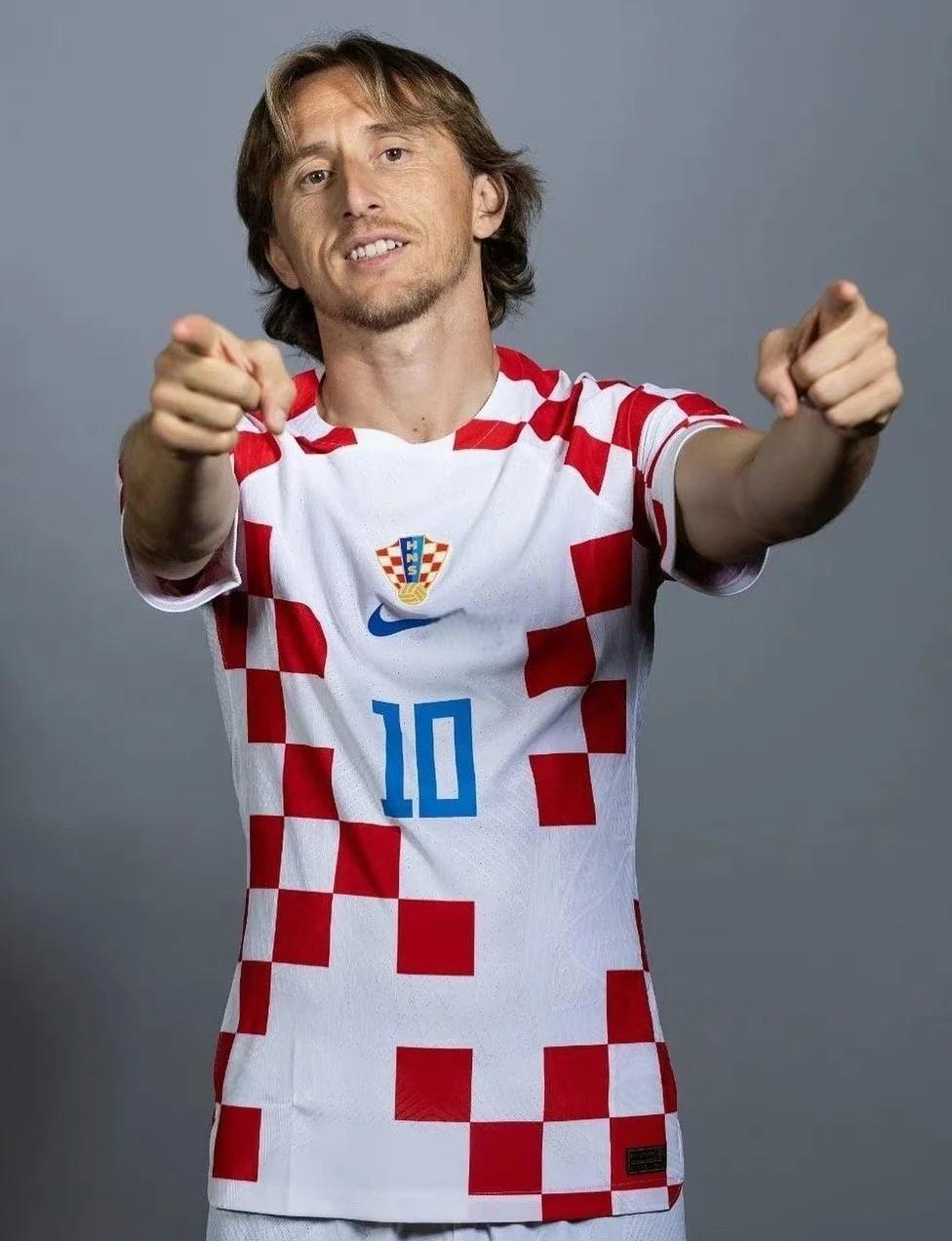 英超赛场亮点：利物浦逆转曼联,（英超焦点战：利物浦上演逆转力克曼联）