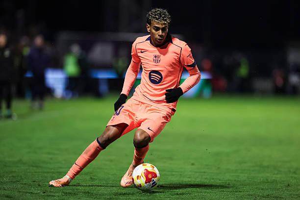 U17世界杯个人奖项：葡萄牙斩获最佳球员和最佳门将奖（U17世界杯个人奖项揭晓：葡萄牙拿下最佳球员与最佳门将）